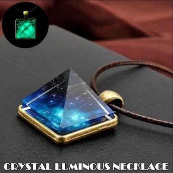  Crystal Glow Tamsoje Karoliai Piramidės Pakabukas Space Star Trikampis Geometriniai Šviesos Karoliai Moterims, Vyrams Dovana